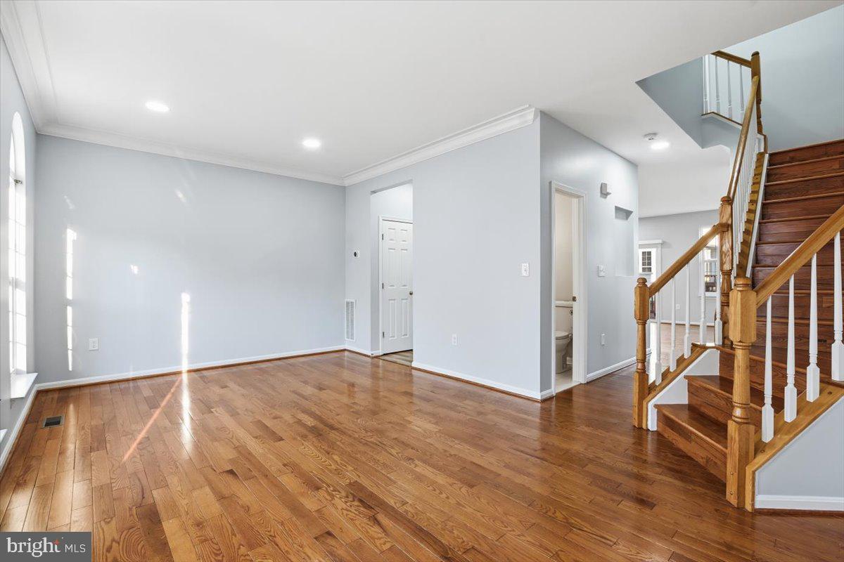 46212 WALES TER, STERLING, Virginia 20165, 3 Bedrooms Bedrooms, ,2 BathroomsBathrooms,Residential,For sale,46212 WALES TER,VALO2109306 MLS # VALO2109306