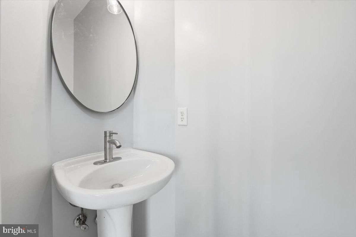 46212 WALES TER, STERLING, Virginia 20165, 3 Bedrooms Bedrooms, ,2 BathroomsBathrooms,Residential,For sale,46212 WALES TER,VALO2109306 MLS # VALO2109306