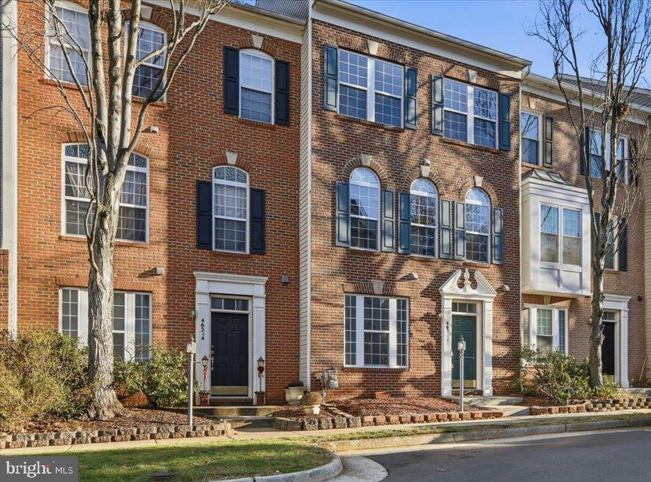 46212 WALES TER, STERLING, Virginia 20165, 3 Bedrooms Bedrooms, ,2 BathroomsBathrooms,Residential,For sale,46212 WALES TER,VALO2109306 MLS # VALO2109306