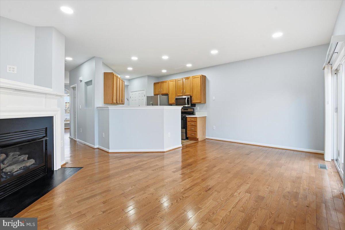 46212 WALES TER, STERLING, Virginia 20165, 3 Bedrooms Bedrooms, ,2 BathroomsBathrooms,Residential,For sale,46212 WALES TER,VALO2109306 MLS # VALO2109306