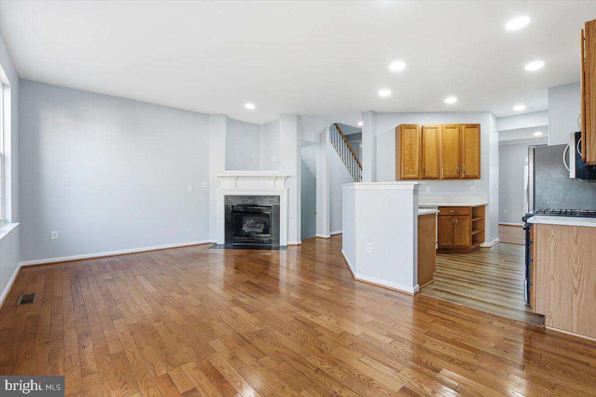 46212 WALES TER, STERLING, Virginia 20165, 3 Bedrooms Bedrooms, ,2 BathroomsBathrooms,Residential,For sale,46212 WALES TER,VALO2109306 MLS # VALO2109306