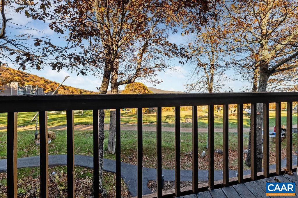 255 TIMBERS CONDOS, WINTERGREEN RESORT, Virginia 22967, 1 Bedroom Bedrooms, ,1 BathroomBathrooms,Residential,For sale,255 TIMBERS CONDOS,670319 MLS # 670319