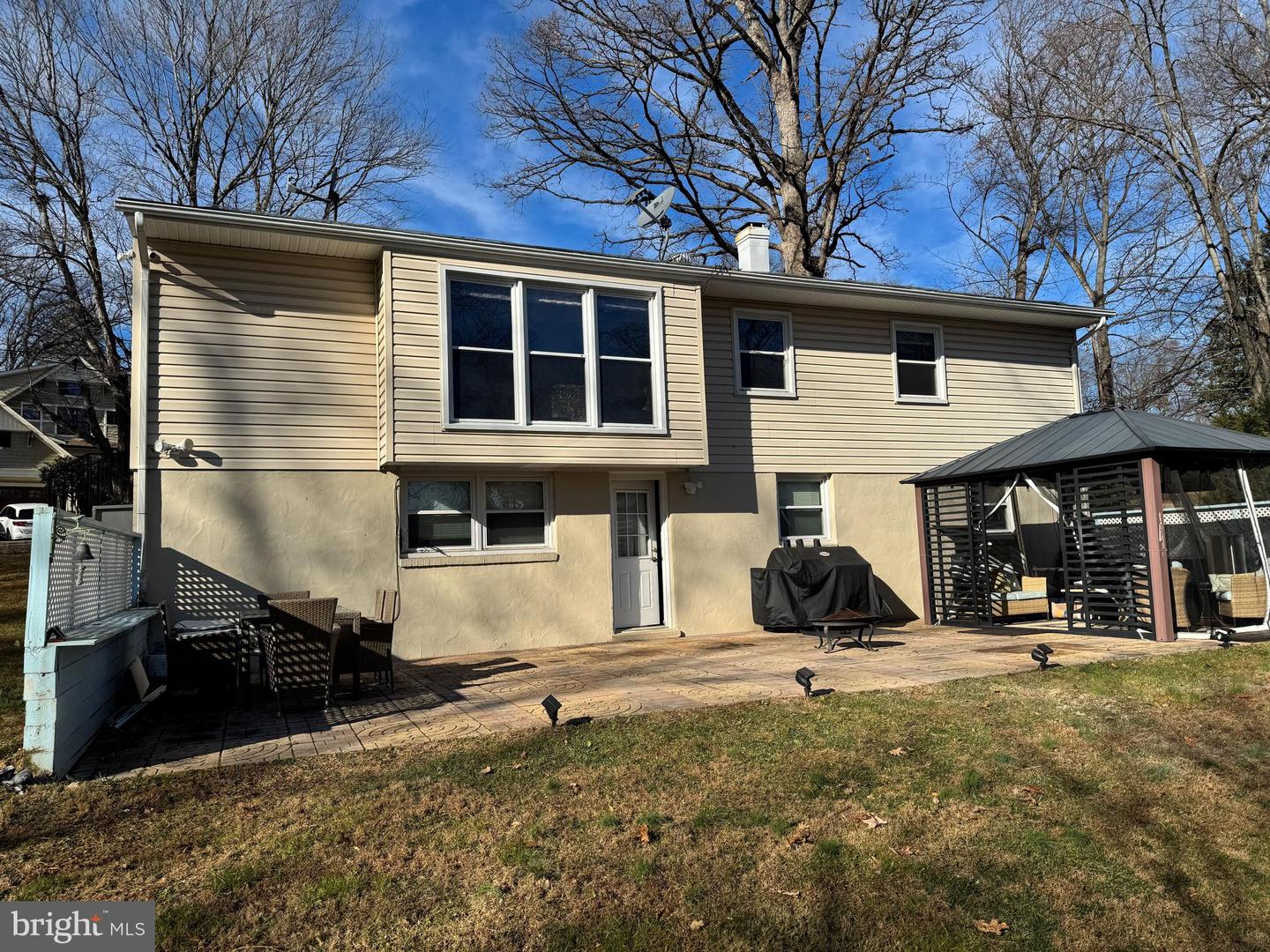 131 CASMAR ST SE, VIENNA, Virginia 22180, 5 Bedrooms Bedrooms, ,3 BathroomsBathrooms,Residential,For sale,131 CASMAR ST SE,VAFX2280160 MLS # VAFX2280160