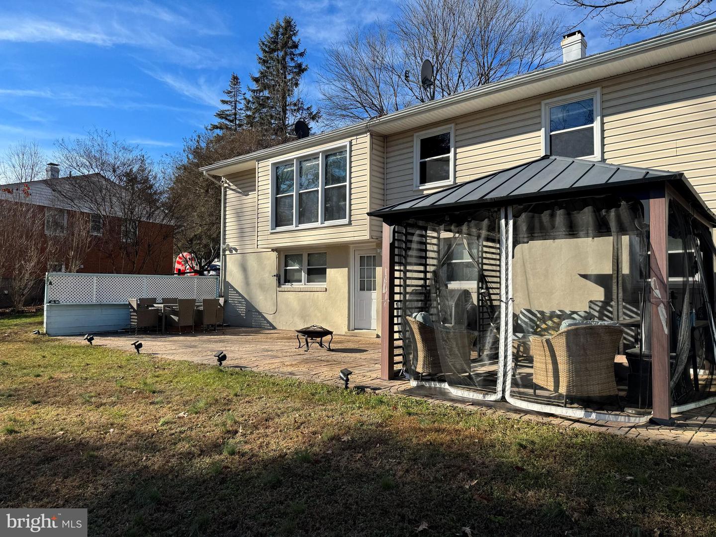 131 CASMAR ST SE, VIENNA, Virginia 22180, 5 Bedrooms Bedrooms, ,3 BathroomsBathrooms,Residential,For sale,131 CASMAR ST SE,VAFX2280160 MLS # VAFX2280160