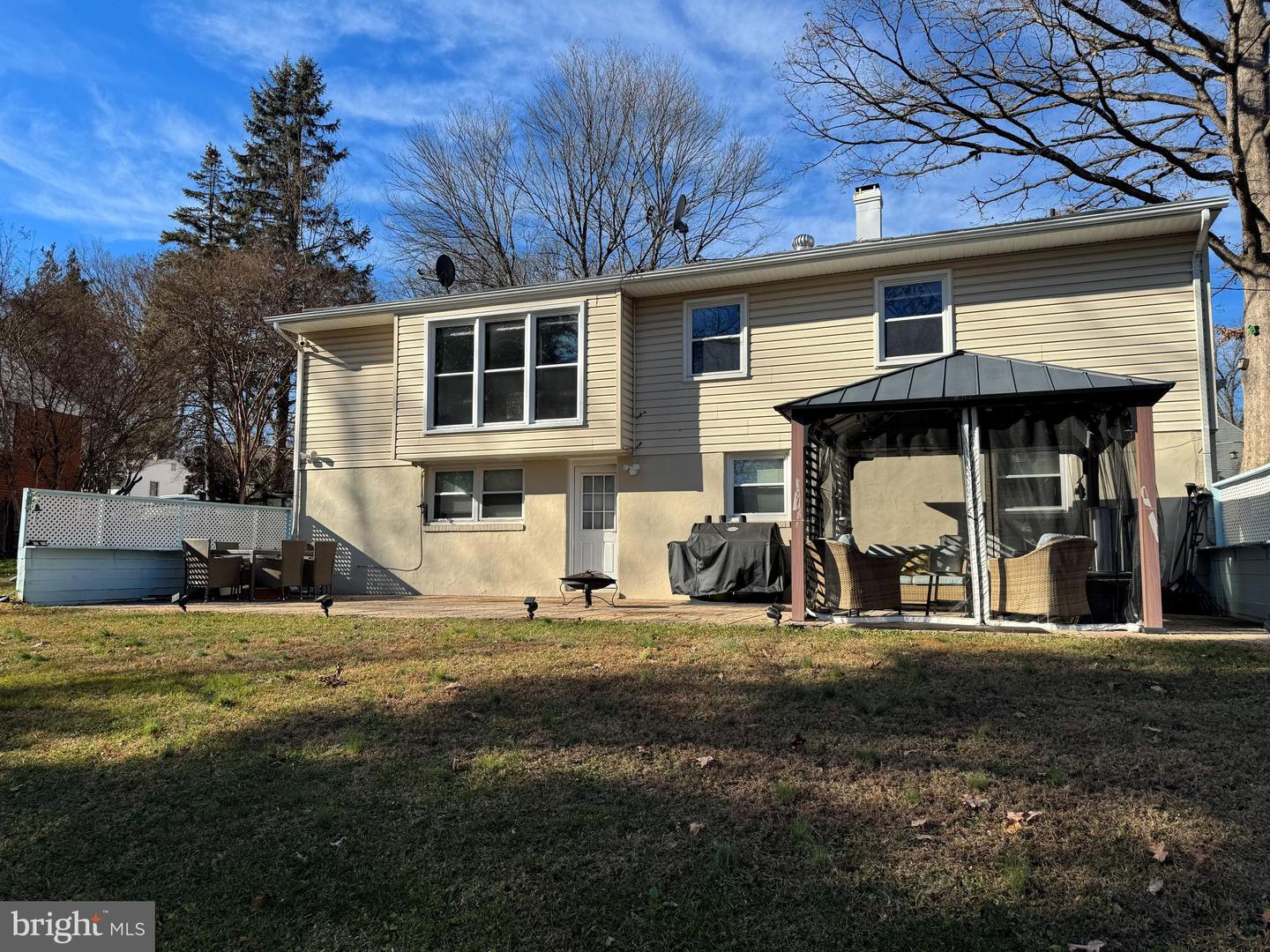 131 CASMAR ST SE, VIENNA, Virginia 22180, 5 Bedrooms Bedrooms, ,3 BathroomsBathrooms,Residential,For sale,131 CASMAR ST SE,VAFX2280160 MLS # VAFX2280160