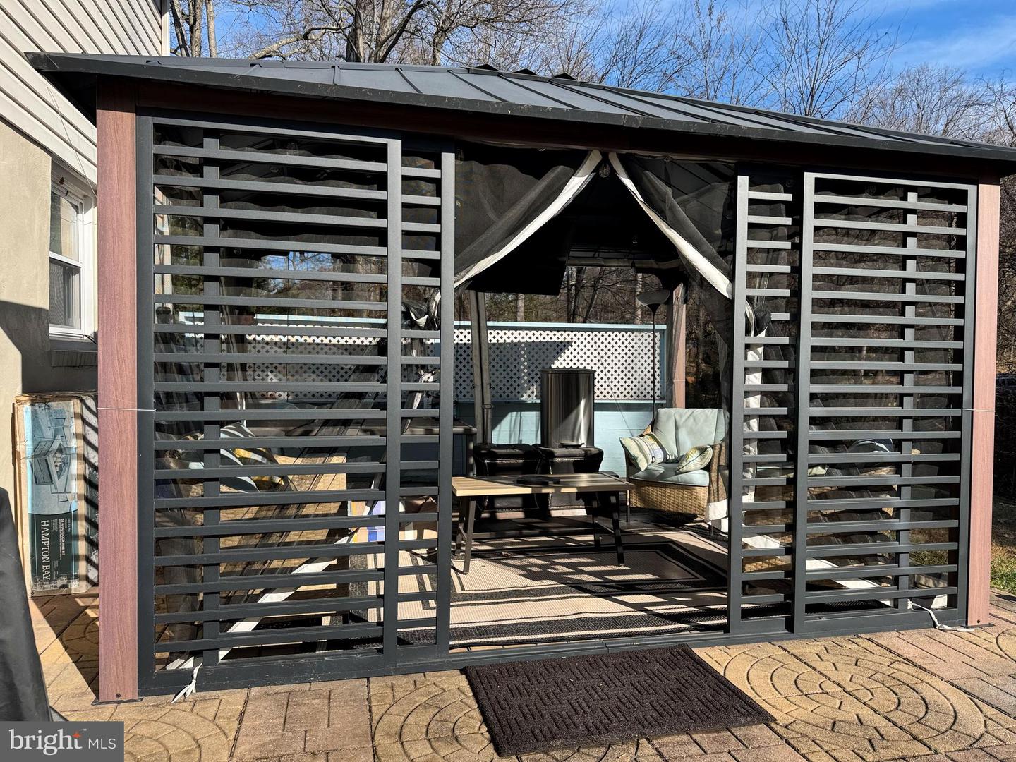 131 CASMAR ST SE, VIENNA, Virginia 22180, 5 Bedrooms Bedrooms, ,3 BathroomsBathrooms,Residential,For sale,131 CASMAR ST SE,VAFX2280160 MLS # VAFX2280160