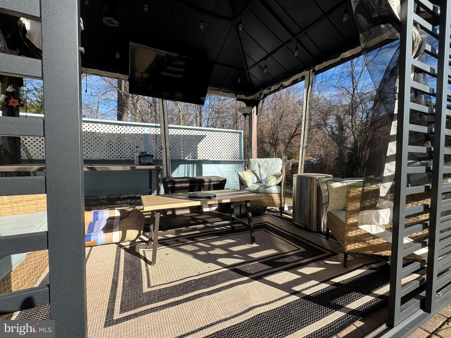 131 CASMAR ST SE, VIENNA, Virginia 22180, 5 Bedrooms Bedrooms, ,3 BathroomsBathrooms,Residential,For sale,131 CASMAR ST SE,VAFX2280160 MLS # VAFX2280160