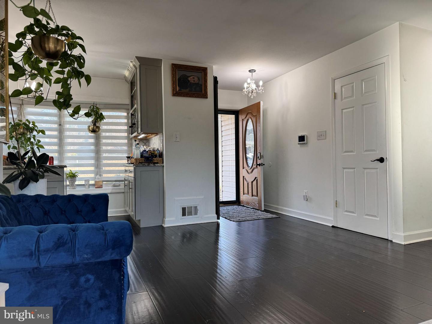 131 CASMAR ST SE, VIENNA, Virginia 22180, 5 Bedrooms Bedrooms, ,3 BathroomsBathrooms,Residential,For sale,131 CASMAR ST SE,VAFX2280160 MLS # VAFX2280160