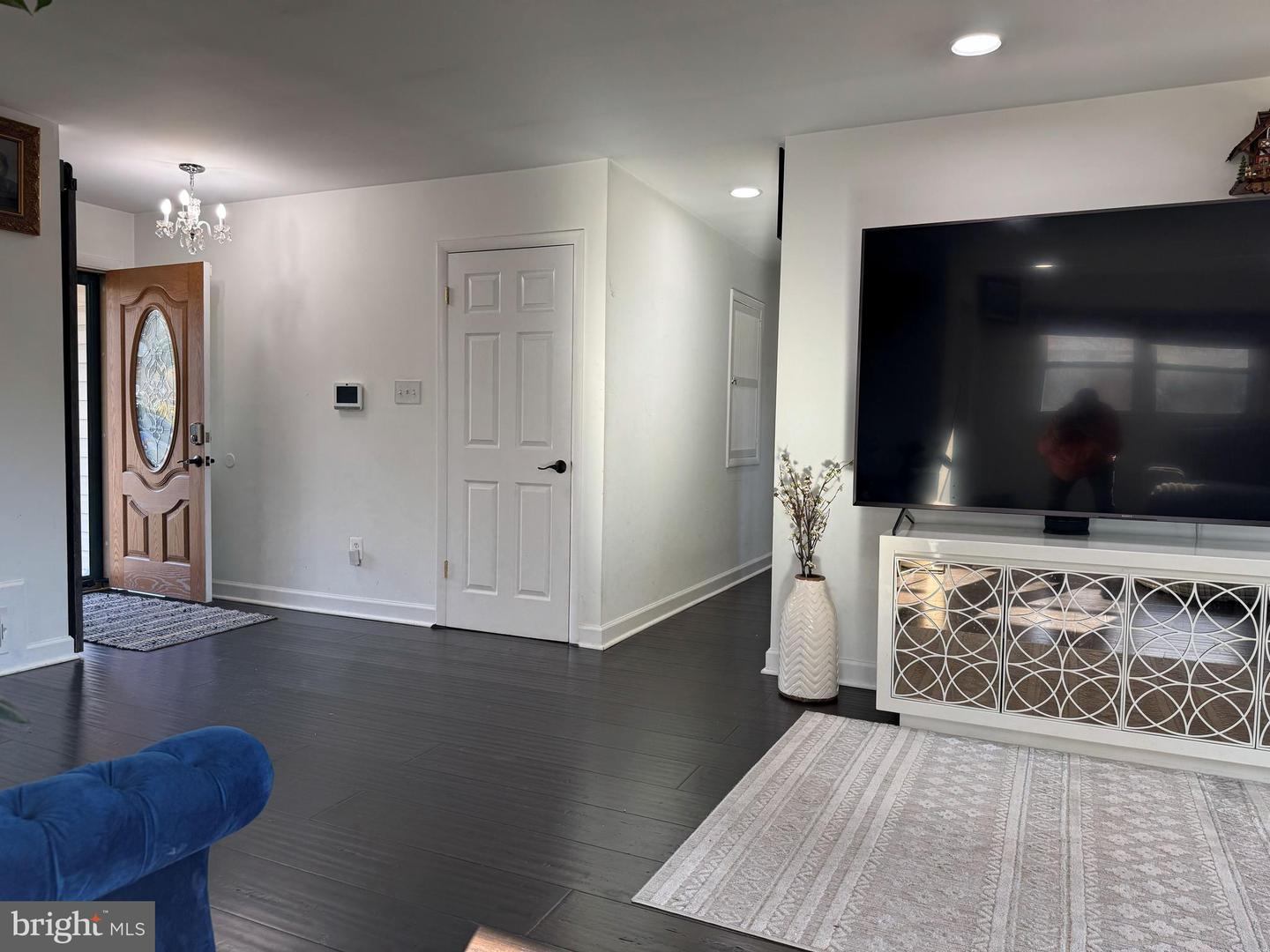 131 CASMAR ST SE, VIENNA, Virginia 22180, 5 Bedrooms Bedrooms, ,3 BathroomsBathrooms,Residential,For sale,131 CASMAR ST SE,VAFX2280160 MLS # VAFX2280160