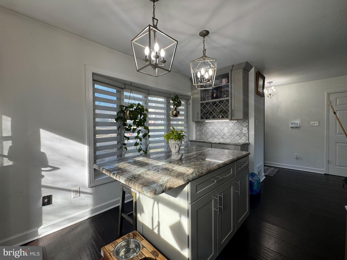 131 CASMAR ST SE, VIENNA, Virginia 22180, 5 Bedrooms Bedrooms, ,3 BathroomsBathrooms,Residential,For sale,131 CASMAR ST SE,VAFX2280160 MLS # VAFX2280160