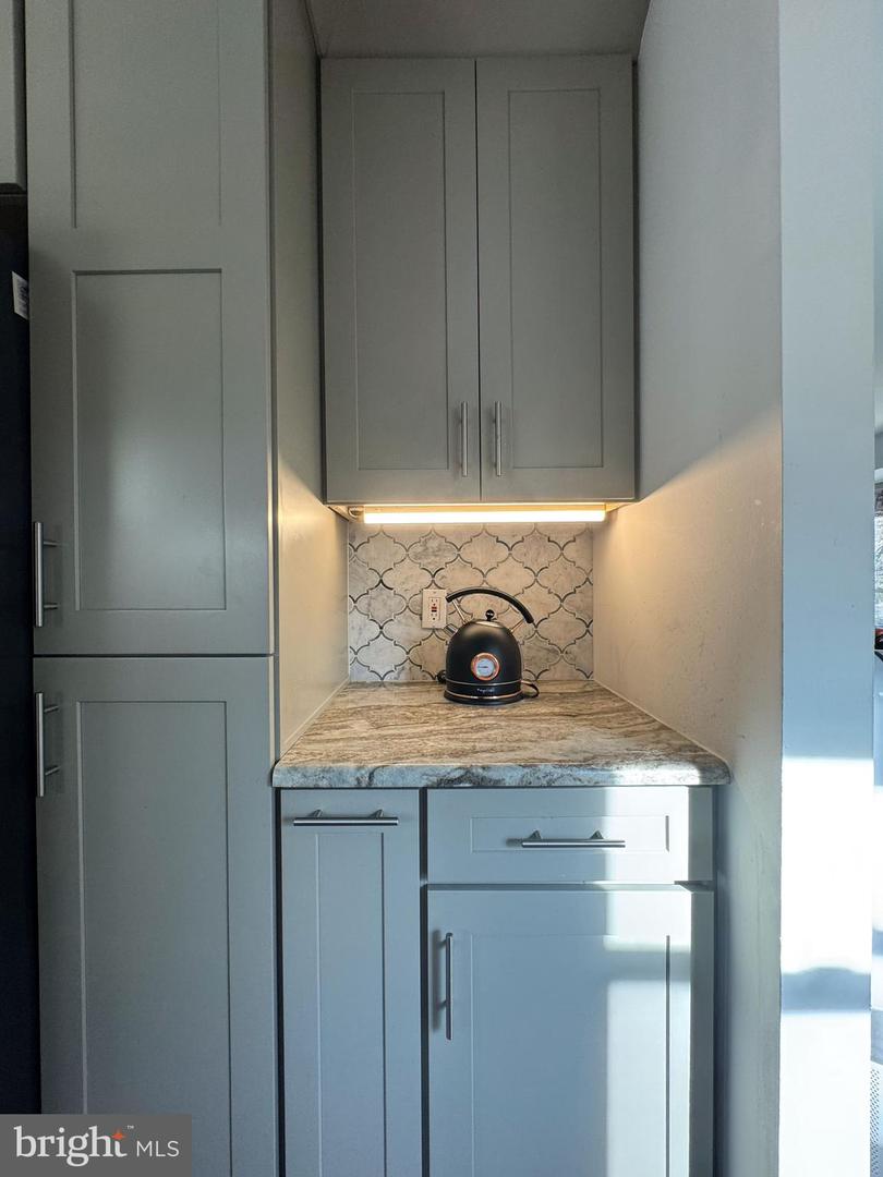 131 CASMAR ST SE, VIENNA, Virginia 22180, 5 Bedrooms Bedrooms, ,3 BathroomsBathrooms,Residential,For sale,131 CASMAR ST SE,VAFX2280160 MLS # VAFX2280160