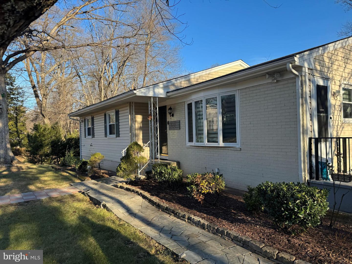 131 CASMAR ST SE, VIENNA, Virginia 22180, 5 Bedrooms Bedrooms, ,3 BathroomsBathrooms,Residential,For sale,131 CASMAR ST SE,VAFX2280160 MLS # VAFX2280160