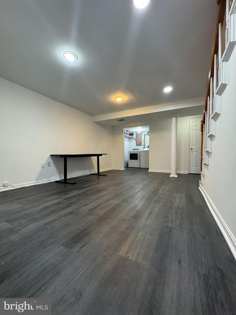 131 CASMAR ST SE, VIENNA, Virginia 22180, 5 Bedrooms Bedrooms, ,3 BathroomsBathrooms,Residential,For sale,131 CASMAR ST SE,VAFX2280160 MLS # VAFX2280160