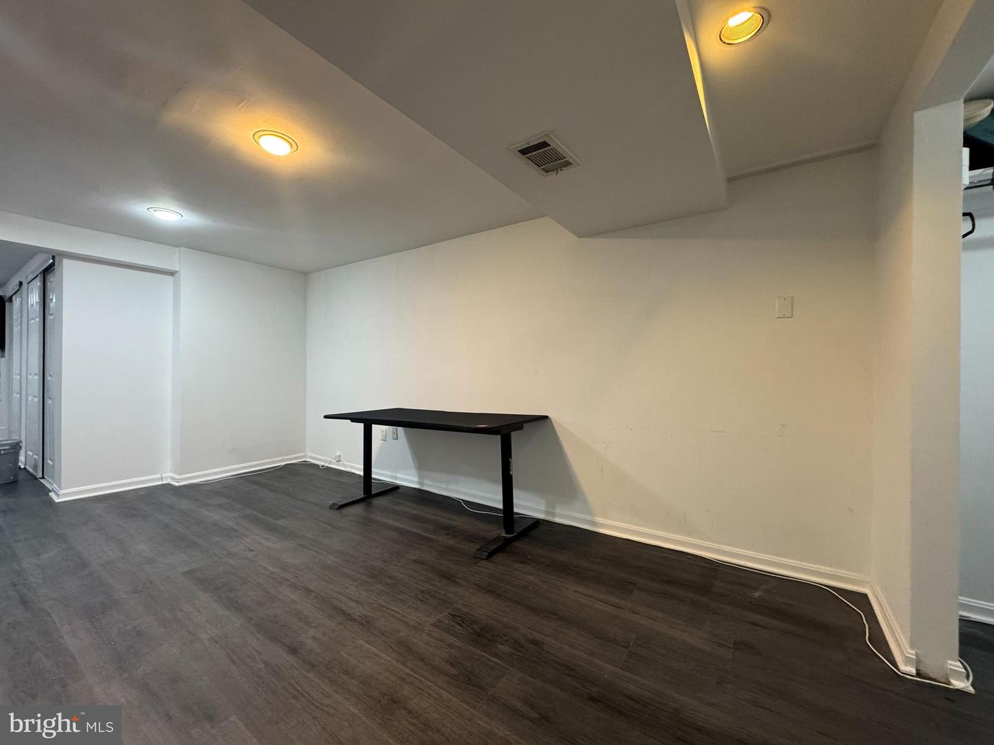 131 CASMAR ST SE, VIENNA, Virginia 22180, 5 Bedrooms Bedrooms, ,3 BathroomsBathrooms,Residential,For sale,131 CASMAR ST SE,VAFX2280160 MLS # VAFX2280160