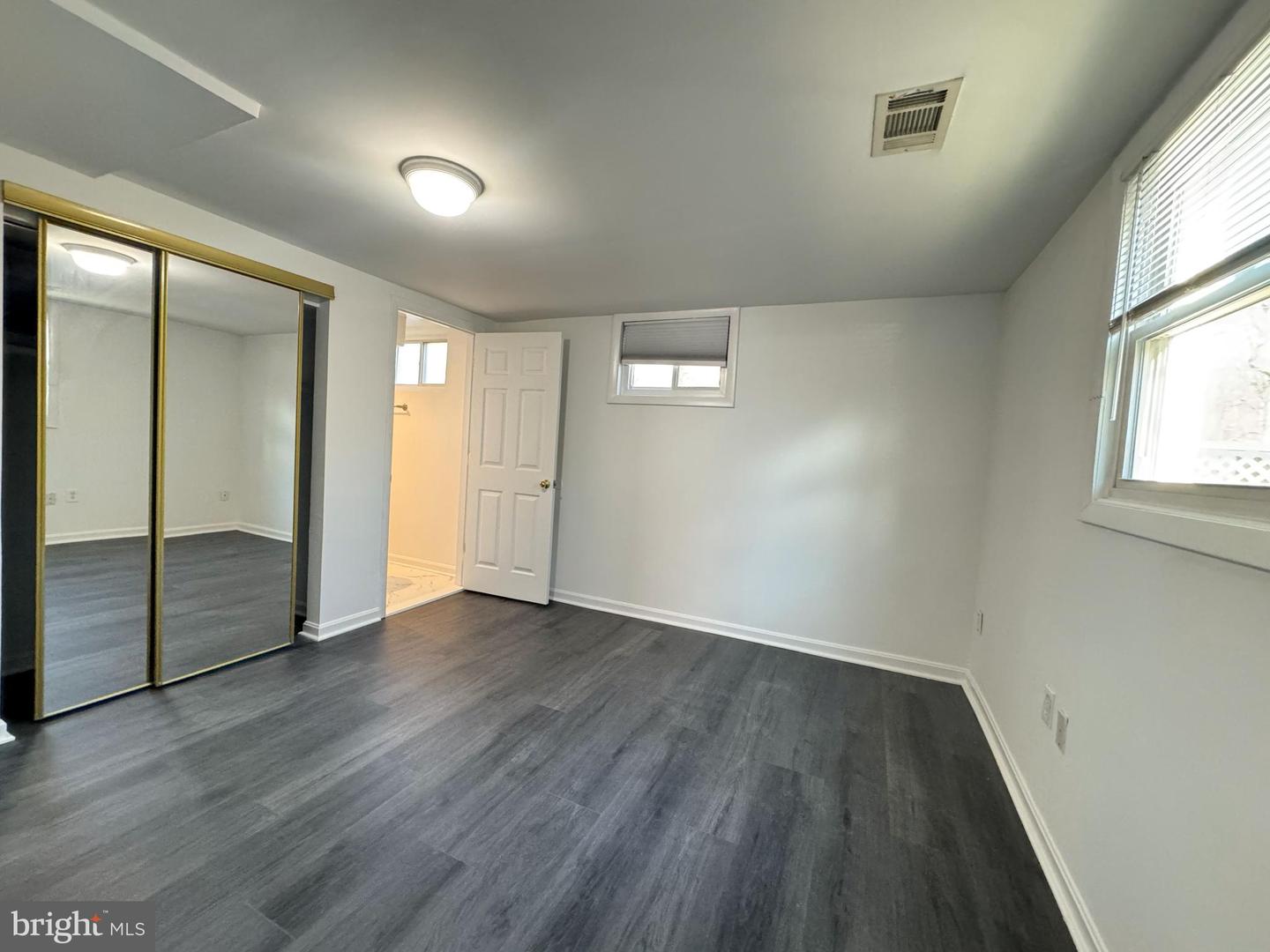 131 CASMAR ST SE, VIENNA, Virginia 22180, 5 Bedrooms Bedrooms, ,3 BathroomsBathrooms,Residential,For sale,131 CASMAR ST SE,VAFX2280160 MLS # VAFX2280160