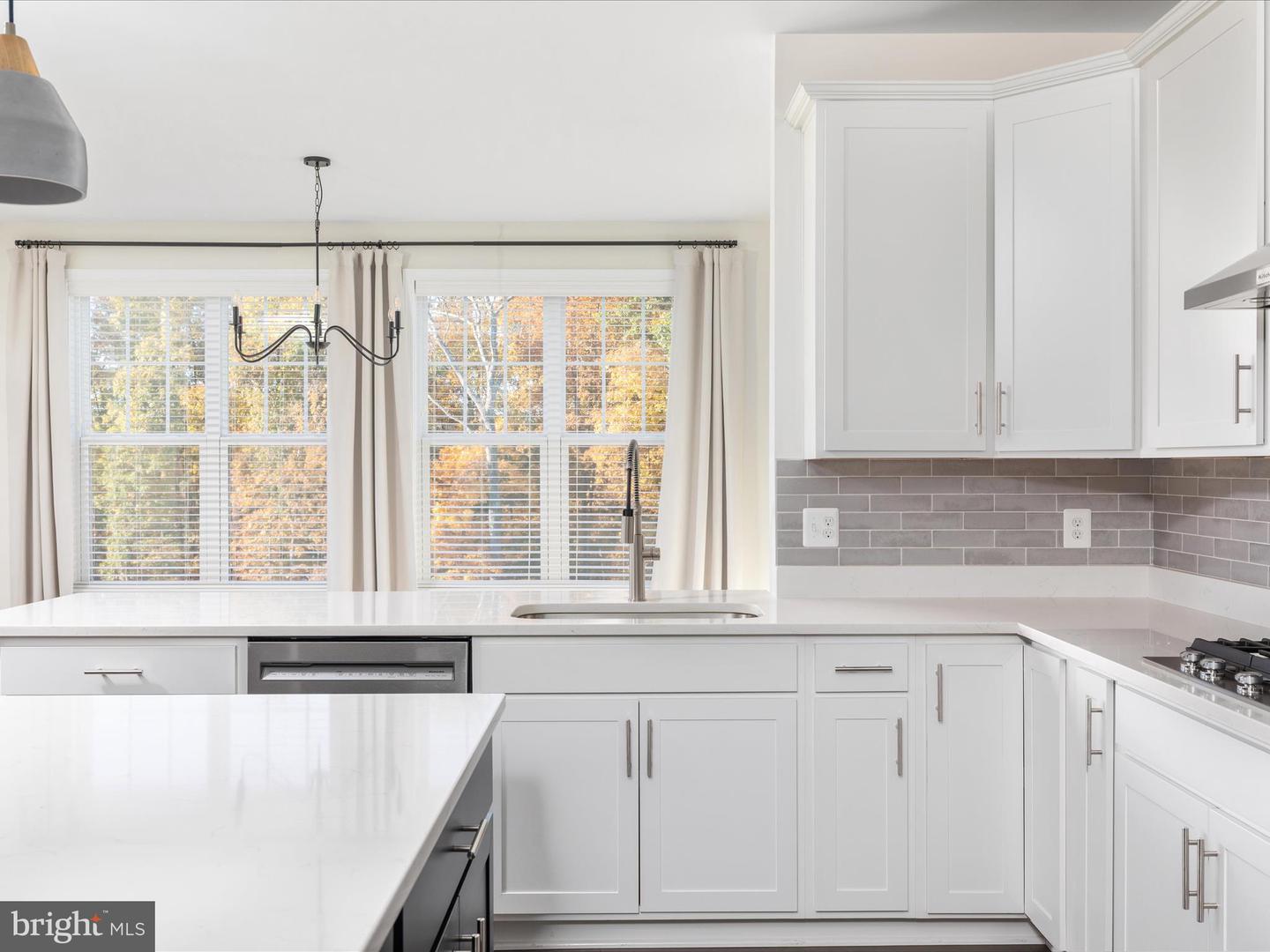 138 JEWEL BOX DR, STEPHENSON, Virginia 22656, 5 Bedrooms Bedrooms, 16 Rooms Rooms,3 BathroomsBathrooms,Residential,For sale,138 JEWEL BOX DR,VAFV2038198 MLS # VAFV2038198