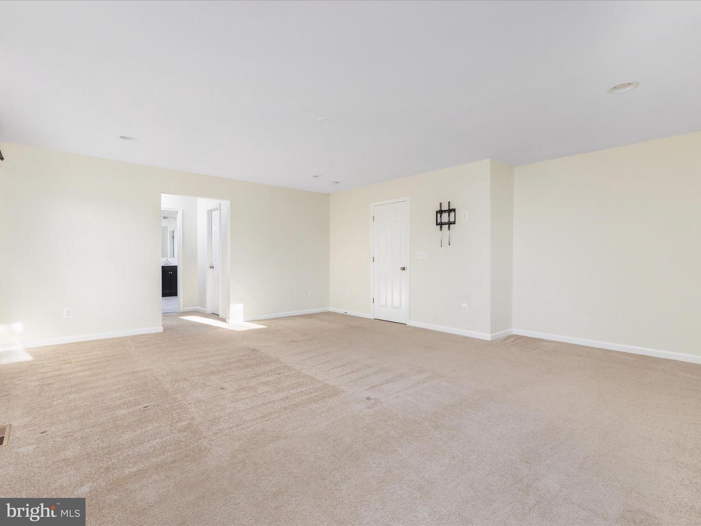 138 JEWEL BOX DR, STEPHENSON, Virginia 22656, 5 Bedrooms Bedrooms, 16 Rooms Rooms,3 BathroomsBathrooms,Residential,For sale,138 JEWEL BOX DR,VAFV2038198 MLS # VAFV2038198