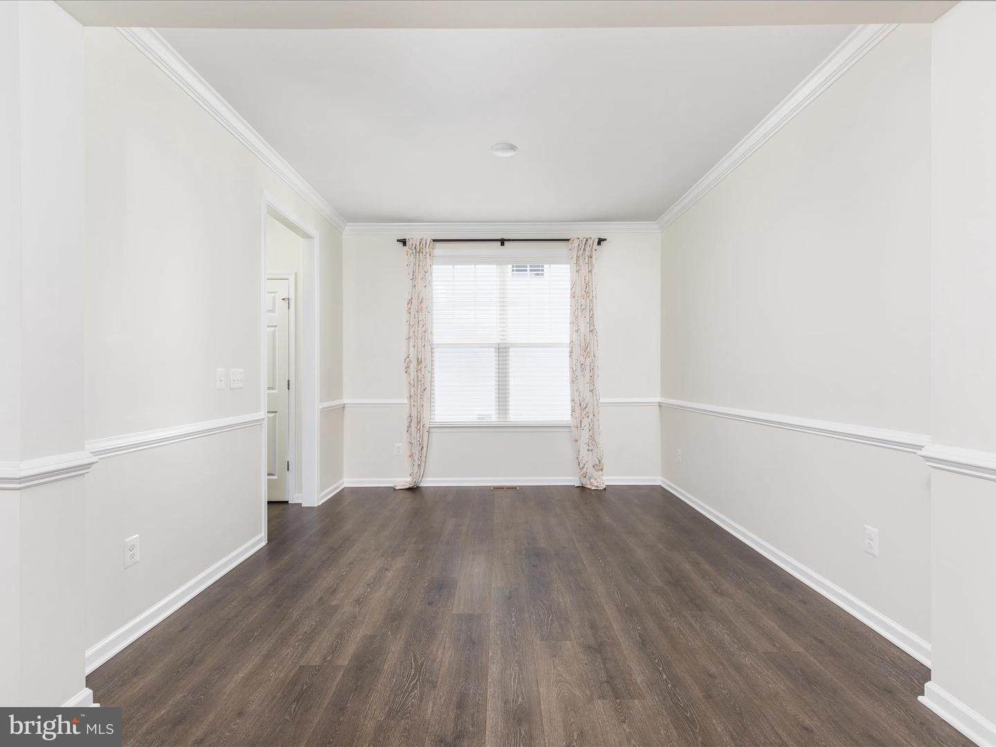 138 JEWEL BOX DR, STEPHENSON, Virginia 22656, 5 Bedrooms Bedrooms, 16 Rooms Rooms,3 BathroomsBathrooms,Residential,For sale,138 JEWEL BOX DR,VAFV2038198 MLS # VAFV2038198