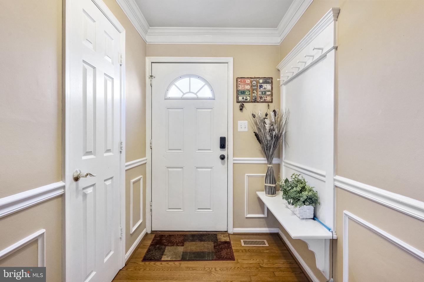 8527 STONEWALL RD, MANASSAS, Virginia 20110, 4 Bedrooms Bedrooms, ,2 BathroomsBathrooms,Residential,For sale,8527 STONEWALL RD,VAMN2009776 MLS # VAMN2009776