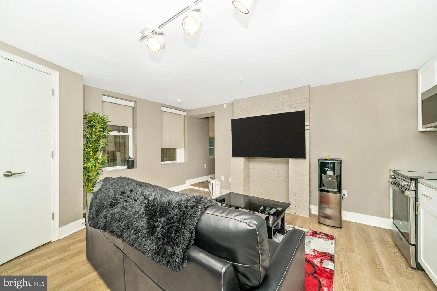 459 MASSACHUSETTS AVE NW #B3, WASHINGTON, District Of Columbia 20001, 1 Bedroom Bedrooms, 3 Rooms Rooms,1 BathroomBathrooms,Residential,For sale,459 MASSACHUSETTS AVE NW #B3,DCDC2235168 MLS # DCDC2235168