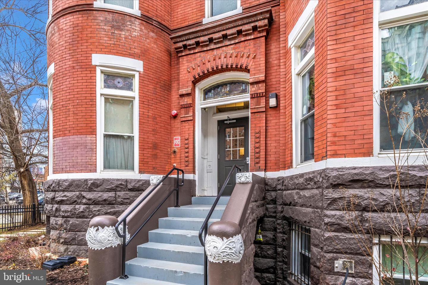 459 MASSACHUSETTS AVE NW #B3, WASHINGTON, District Of Columbia 20001, 1 Bedroom Bedrooms, 3 Rooms Rooms,1 BathroomBathrooms,Residential,For sale,459 MASSACHUSETTS AVE NW #B3,DCDC2235168 MLS # DCDC2235168