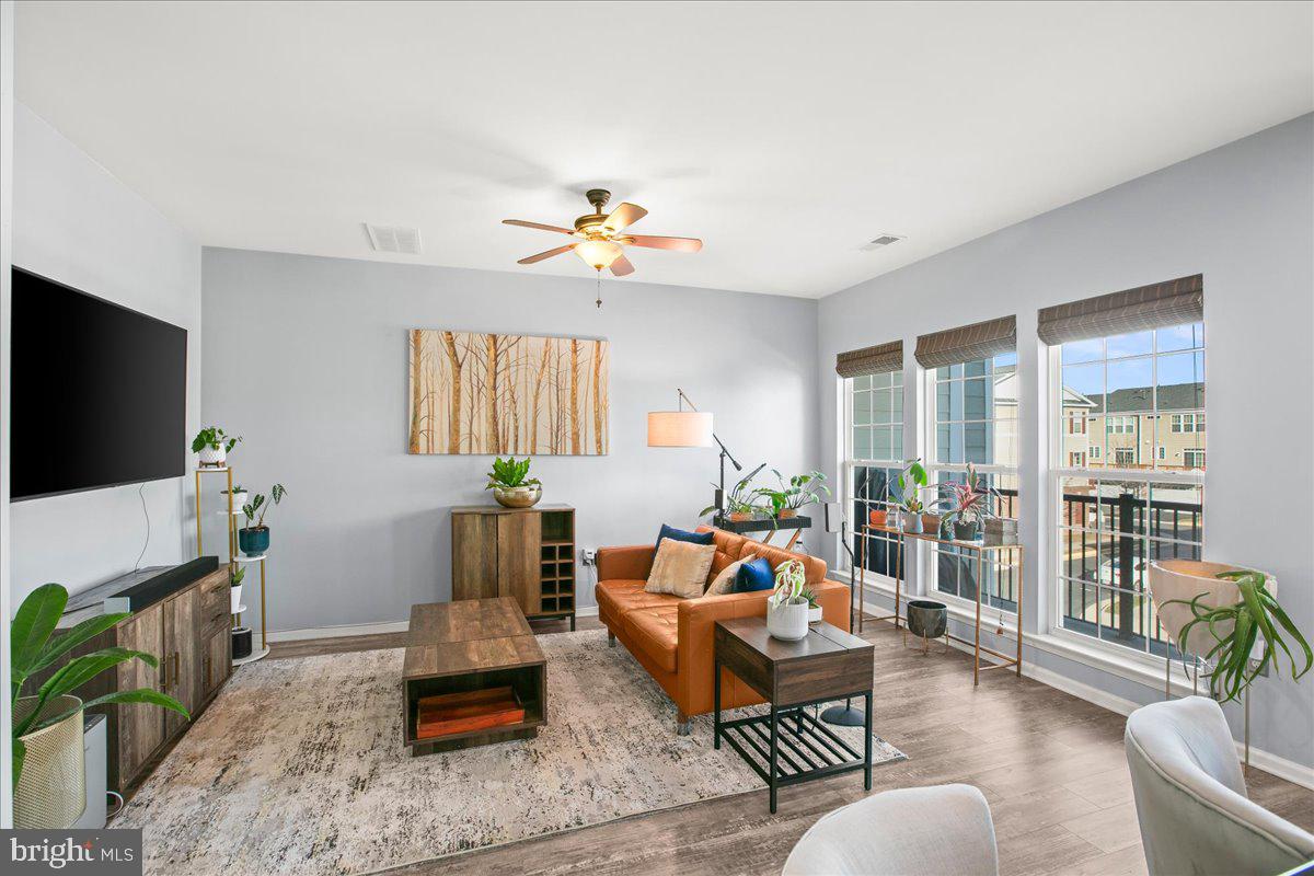 42710 TELFORD TER, ASHBURN, Virginia 20147, 3 Bedrooms Bedrooms, ,2 BathroomsBathrooms,Residential,For sale,42710 TELFORD TER,VALO2112582 MLS # VALO2112582