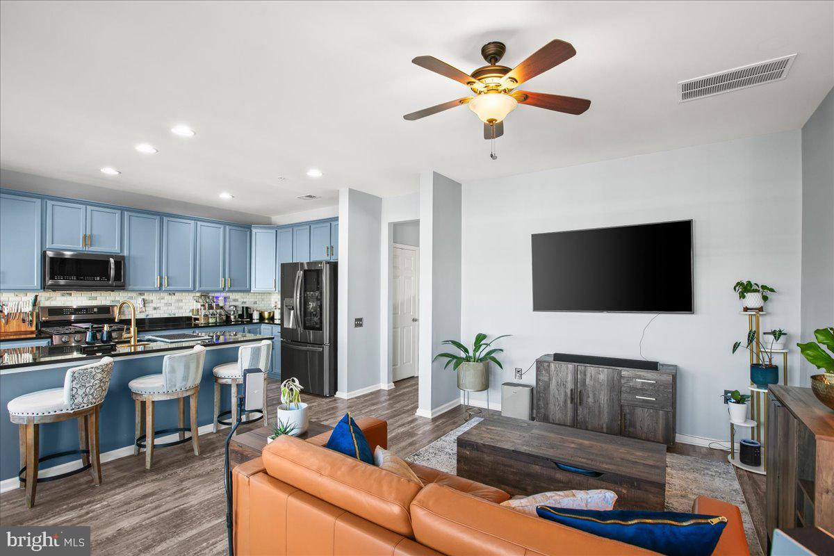 42710 TELFORD TER, ASHBURN, Virginia 20147, 3 Bedrooms Bedrooms, ,2 BathroomsBathrooms,Residential,For sale,42710 TELFORD TER,VALO2112582 MLS # VALO2112582