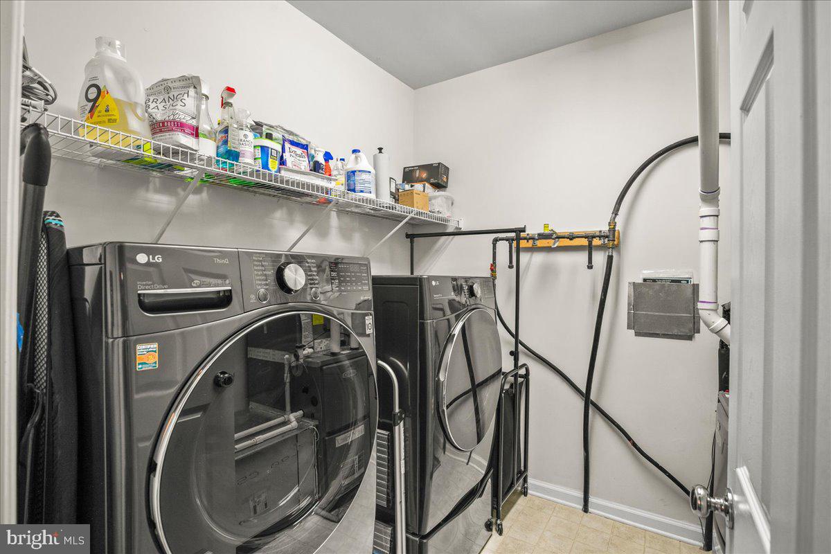 42710 TELFORD TER, ASHBURN, Virginia 20147, 3 Bedrooms Bedrooms, ,2 BathroomsBathrooms,Residential,For sale,42710 TELFORD TER,VALO2112582 MLS # VALO2112582