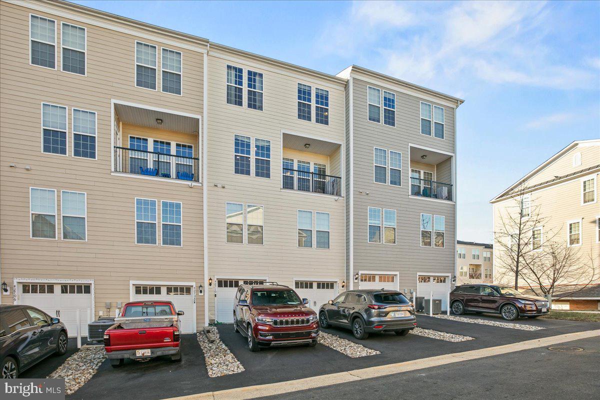 42710 TELFORD TER, ASHBURN, Virginia 20147, 3 Bedrooms Bedrooms, ,2 BathroomsBathrooms,Residential,For sale,42710 TELFORD TER,VALO2112582 MLS # VALO2112582