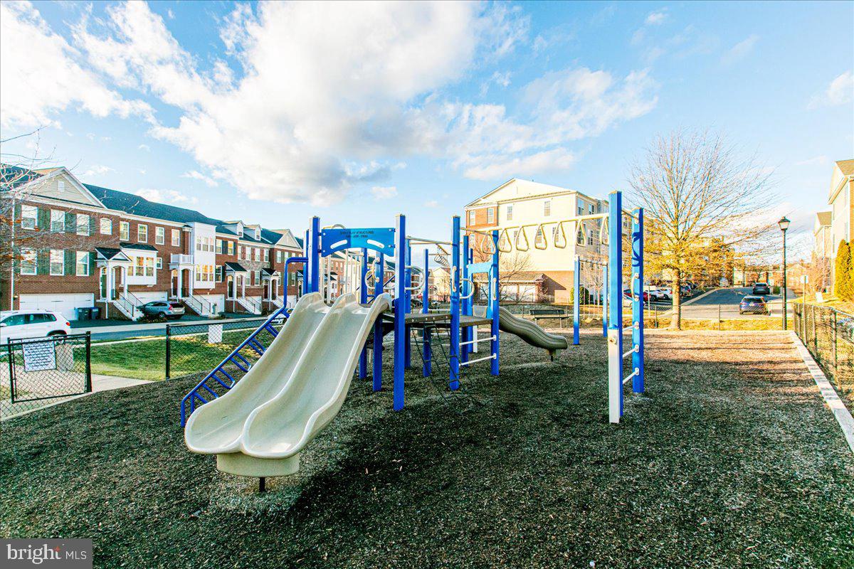 42710 TELFORD TER, ASHBURN, Virginia 20147, 3 Bedrooms Bedrooms, ,2 BathroomsBathrooms,Residential,For sale,42710 TELFORD TER,VALO2112582 MLS # VALO2112582