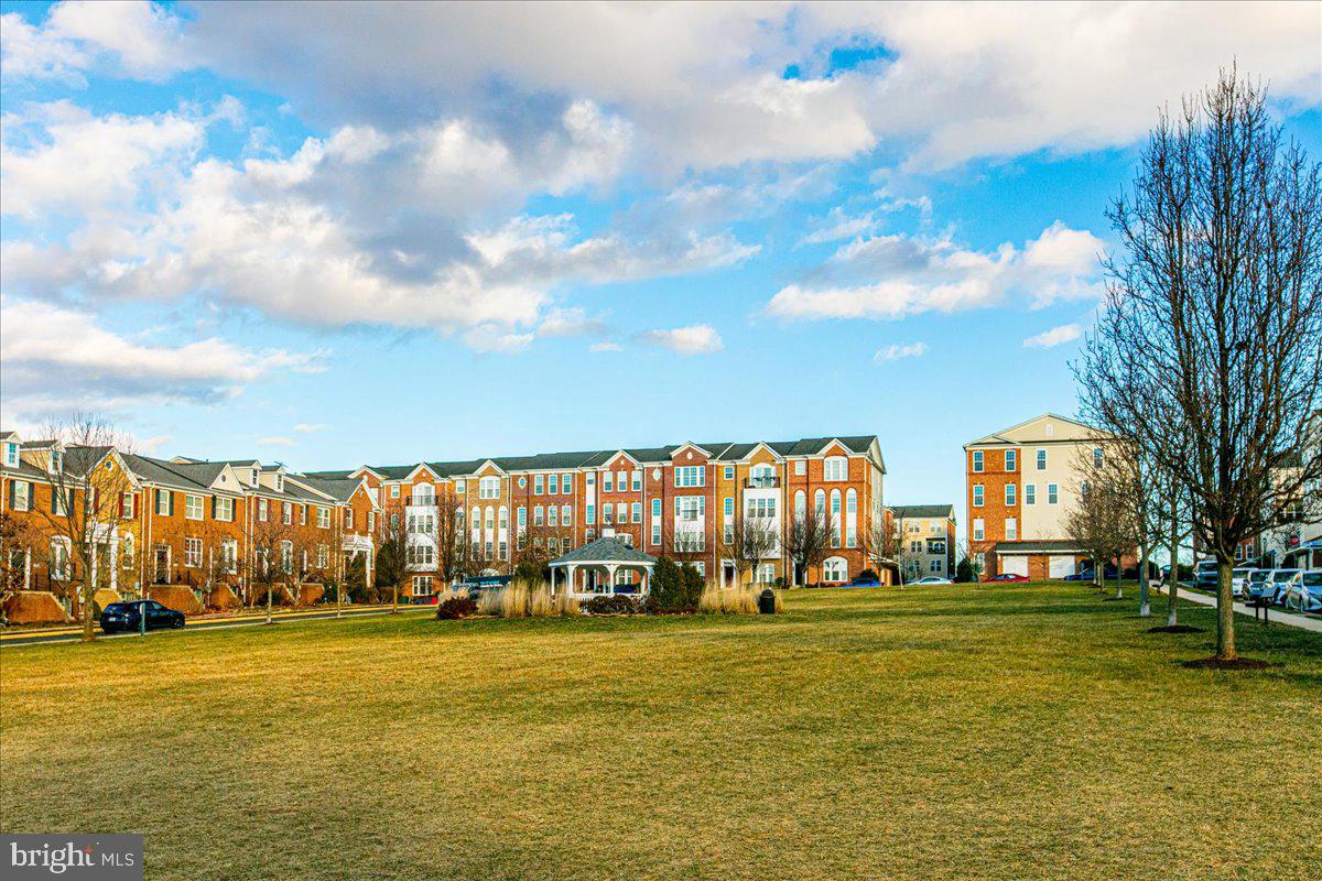 42710 TELFORD TER, ASHBURN, Virginia 20147, 3 Bedrooms Bedrooms, ,2 BathroomsBathrooms,Residential,For sale,42710 TELFORD TER,VALO2112582 MLS # VALO2112582