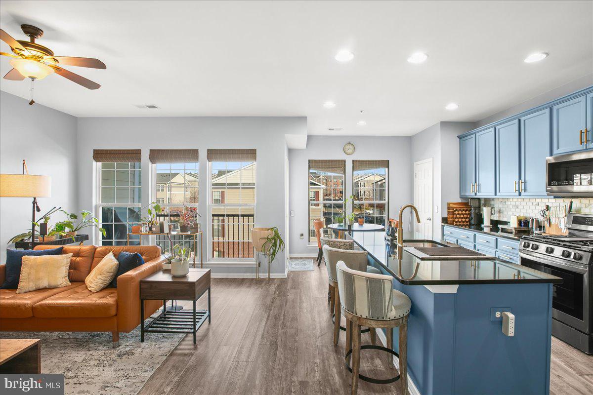 42710 TELFORD TER, ASHBURN, Virginia 20147, 3 Bedrooms Bedrooms, ,2 BathroomsBathrooms,Residential,For sale,42710 TELFORD TER,VALO2112582 MLS # VALO2112582