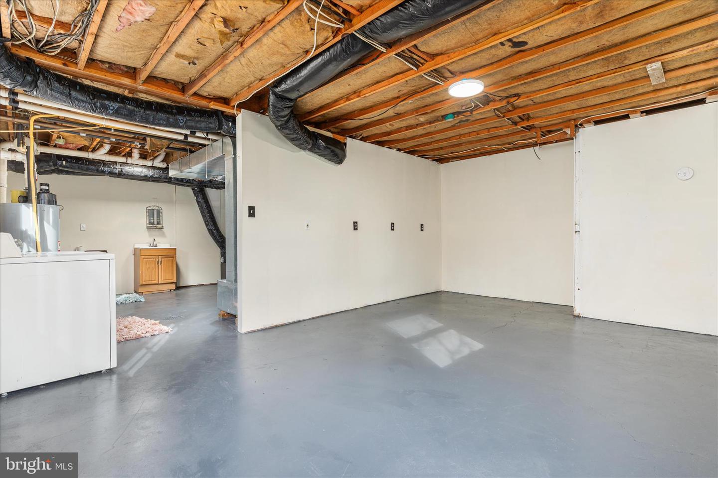 113 WILLIAMSON RD, WINCHESTER, Virginia 22602, 3 Bedrooms Bedrooms, ,2 BathroomsBathrooms,Residential,For sale,113 WILLIAMSON RD,VAFV2038542 MLS # VAFV2038542