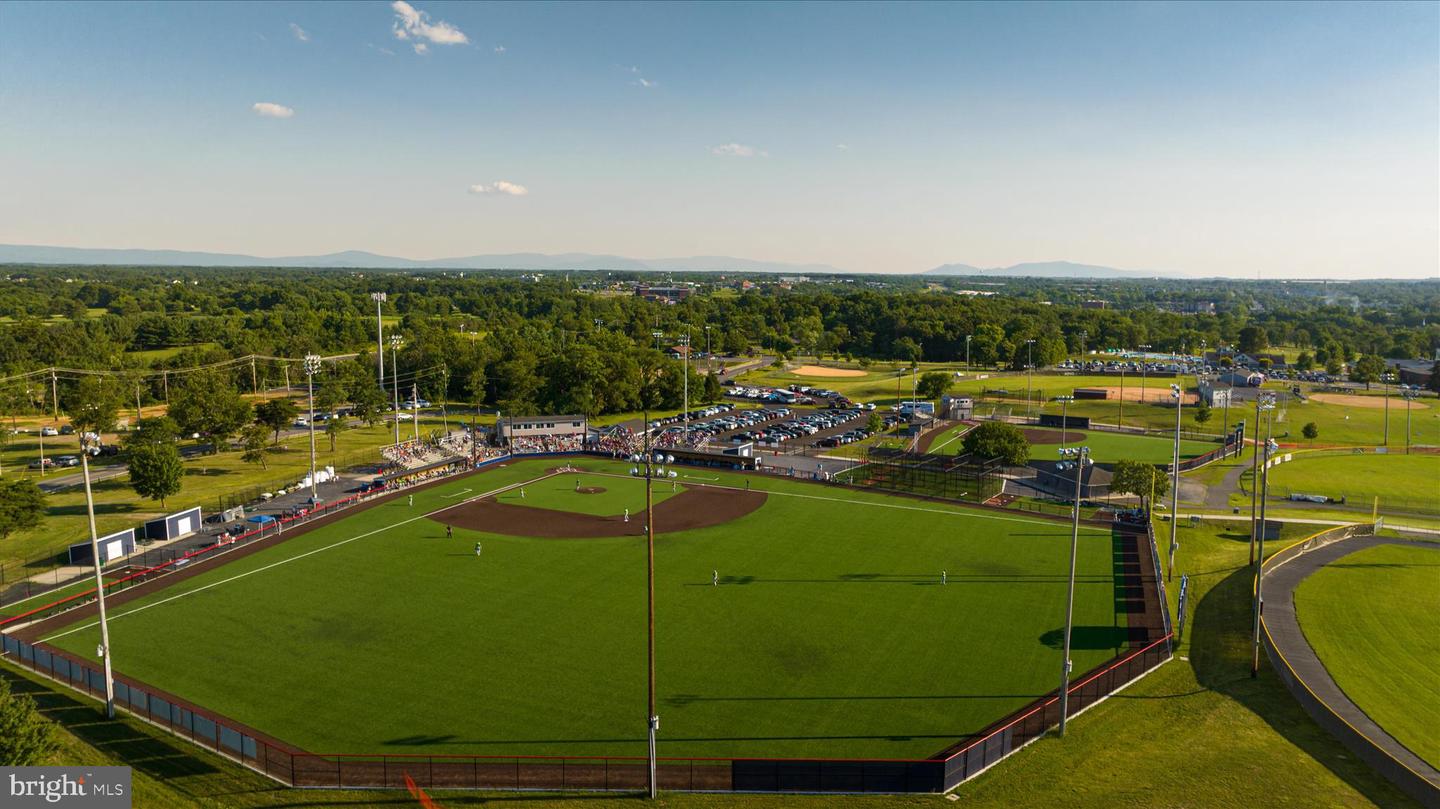 113 WILLIAMSON RD, WINCHESTER, Virginia 22602, 3 Bedrooms Bedrooms, ,2 BathroomsBathrooms,Residential,For sale,113 WILLIAMSON RD,VAFV2038542 MLS # VAFV2038542