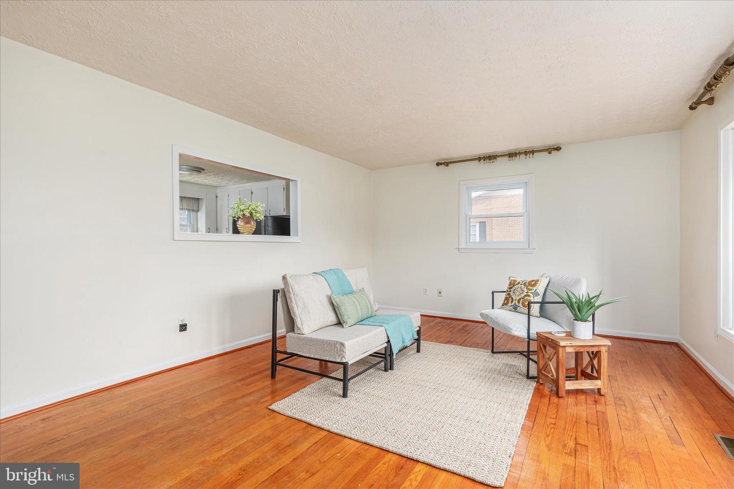 113 WILLIAMSON RD, WINCHESTER, Virginia 22602, 3 Bedrooms Bedrooms, ,2 BathroomsBathrooms,Residential,For sale,113 WILLIAMSON RD,VAFV2038542 MLS # VAFV2038542