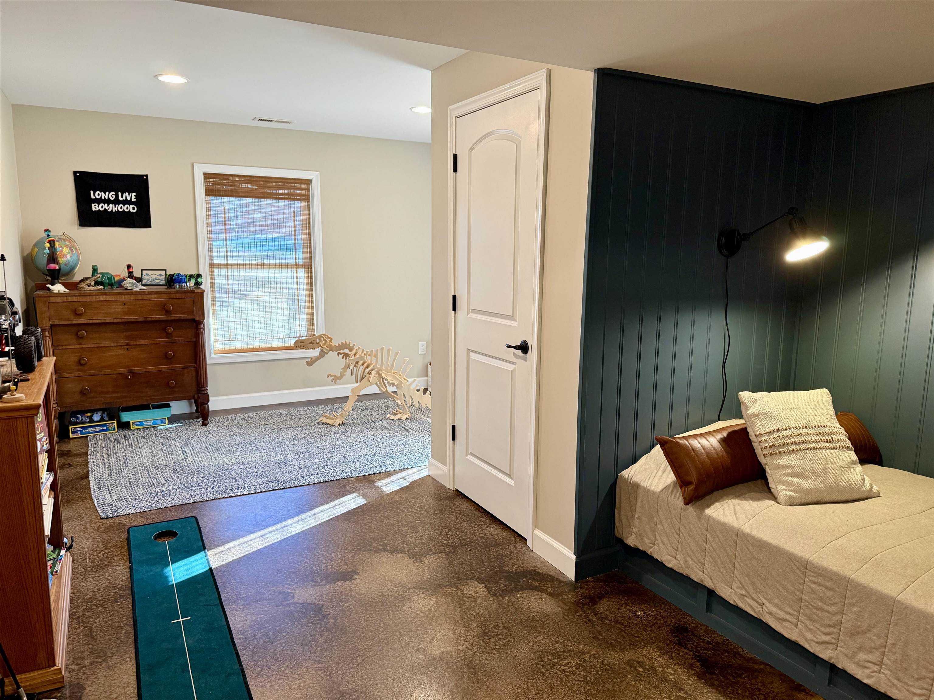 Basement. Built in Twin Bed