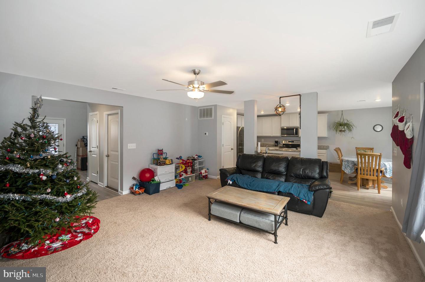 17086 ROLLINS ROAD, BOWLING GREEN, Virginia 22427, 3 Bedrooms Bedrooms, 10 Rooms Rooms,2 BathroomsBathrooms,Residential,For sale,17086 ROLLINS ROAD,VACV2009270 MLS # VACV2009270