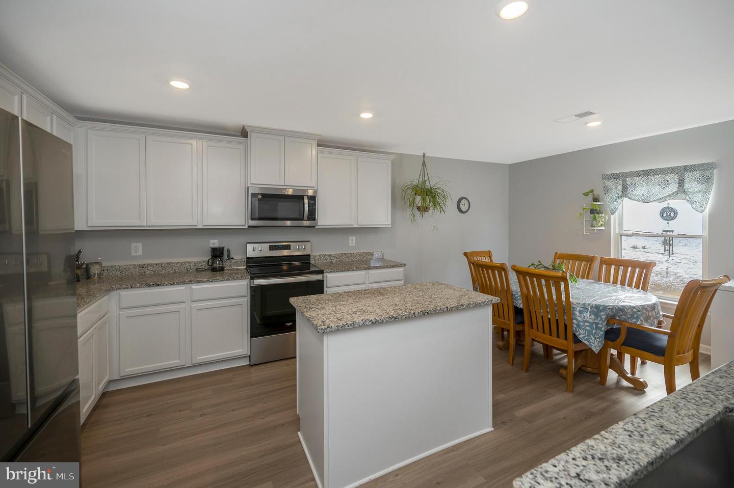 17086 ROLLINS ROAD, BOWLING GREEN, Virginia 22427, 3 Bedrooms Bedrooms, 10 Rooms Rooms,2 BathroomsBathrooms,Residential,For sale,17086 ROLLINS ROAD,VACV2009270 MLS # VACV2009270