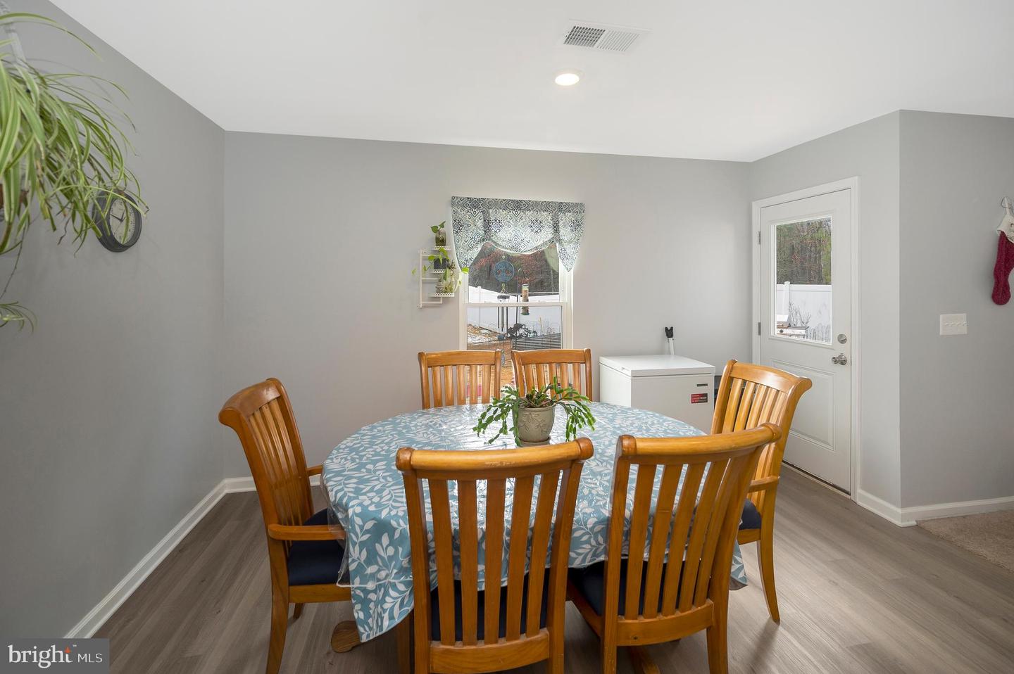 17086 ROLLINS ROAD, BOWLING GREEN, Virginia 22427, 3 Bedrooms Bedrooms, 10 Rooms Rooms,2 BathroomsBathrooms,Residential,For sale,17086 ROLLINS ROAD,VACV2009270 MLS # VACV2009270