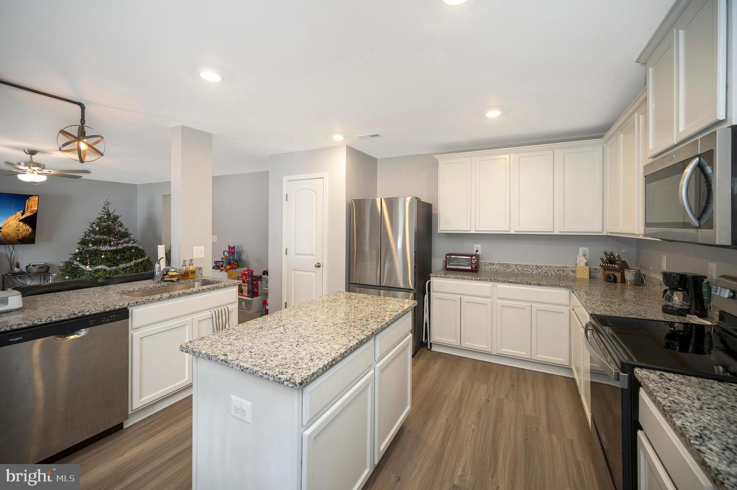 17086 ROLLINS ROAD, BOWLING GREEN, Virginia 22427, 3 Bedrooms Bedrooms, 10 Rooms Rooms,2 BathroomsBathrooms,Residential,For sale,17086 ROLLINS ROAD,VACV2009270 MLS # VACV2009270