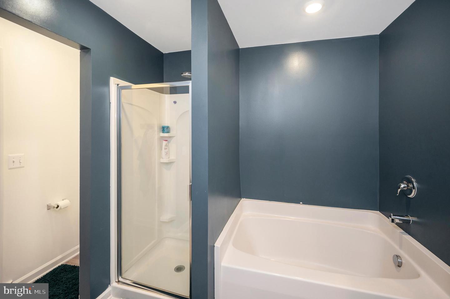 17086 ROLLINS ROAD, BOWLING GREEN, Virginia 22427, 3 Bedrooms Bedrooms, 10 Rooms Rooms,2 BathroomsBathrooms,Residential,For sale,17086 ROLLINS ROAD,VACV2009270 MLS # VACV2009270