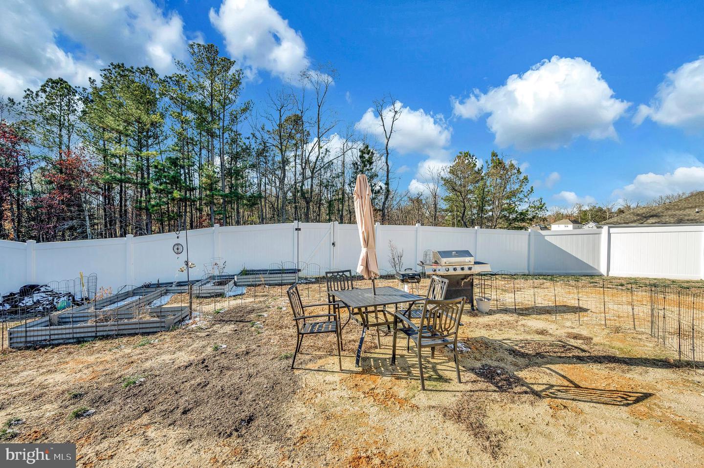 17086 ROLLINS ROAD, BOWLING GREEN, Virginia 22427, 3 Bedrooms Bedrooms, 10 Rooms Rooms,2 BathroomsBathrooms,Residential,For sale,17086 ROLLINS ROAD,VACV2009270 MLS # VACV2009270