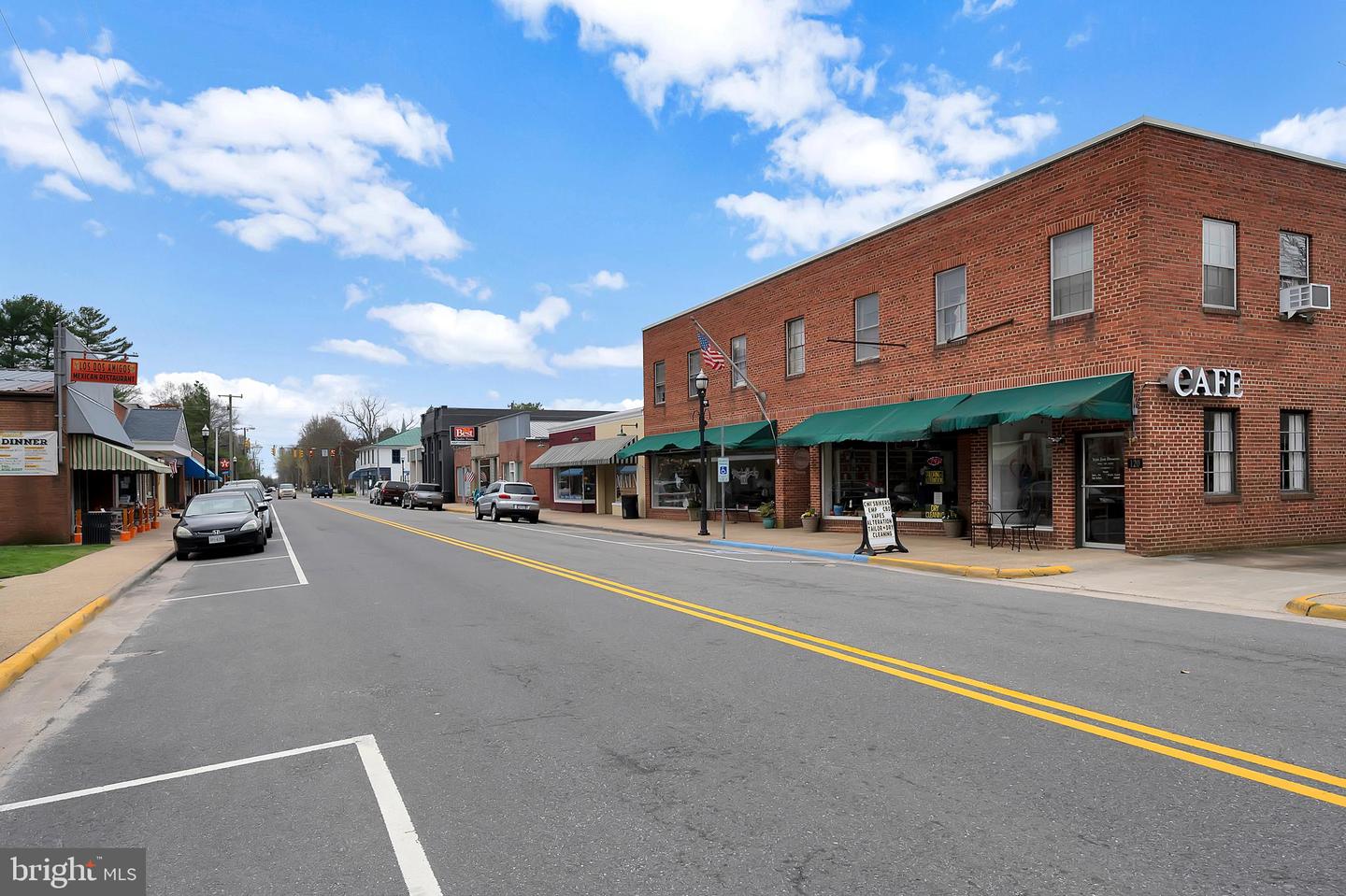 17086 ROLLINS ROAD, BOWLING GREEN, Virginia 22427, 3 Bedrooms Bedrooms, 10 Rooms Rooms,2 BathroomsBathrooms,Residential,For sale,17086 ROLLINS ROAD,VACV2009270 MLS # VACV2009270