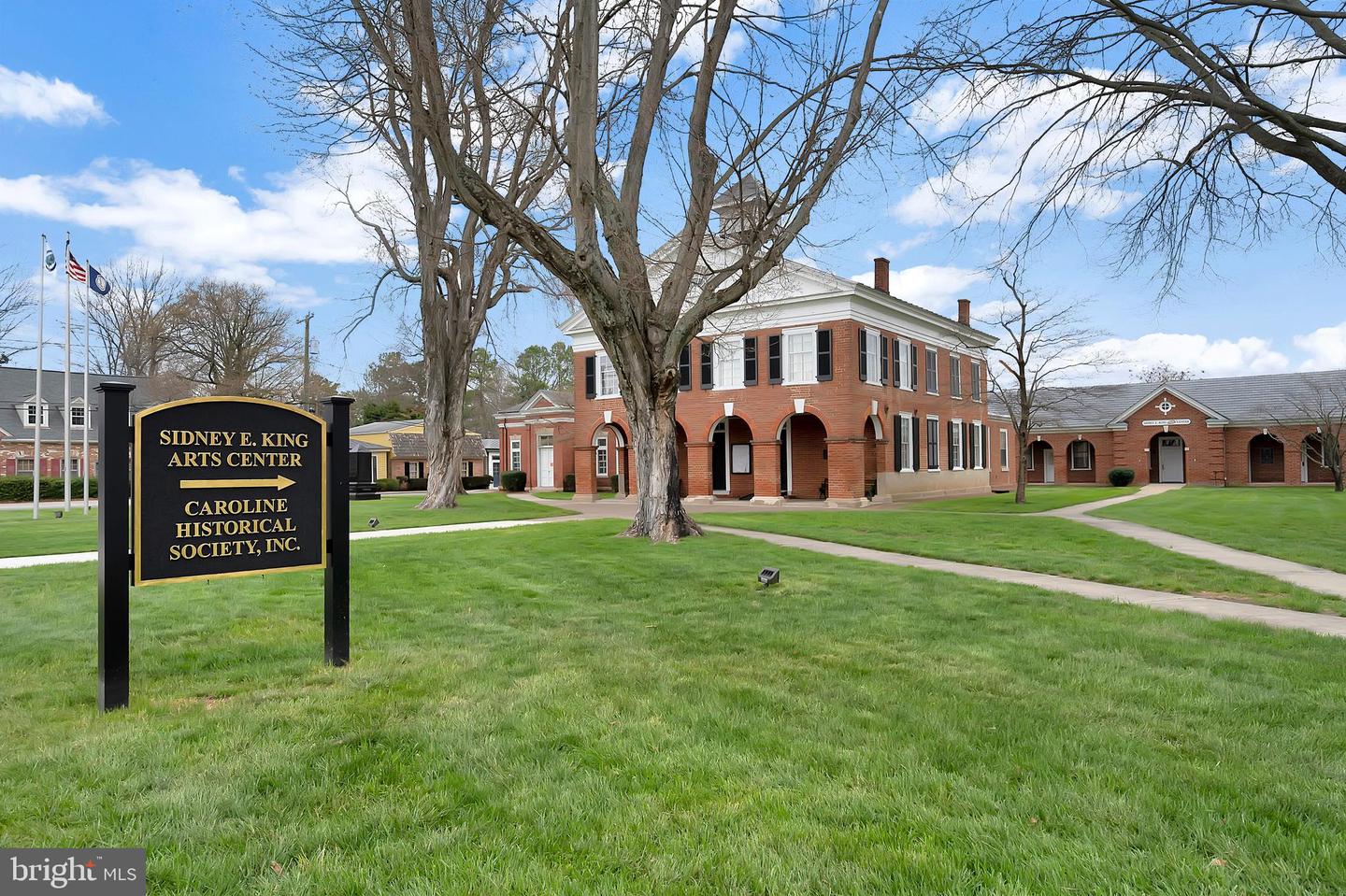 17086 ROLLINS ROAD, BOWLING GREEN, Virginia 22427, 3 Bedrooms Bedrooms, 10 Rooms Rooms,2 BathroomsBathrooms,Residential,For sale,17086 ROLLINS ROAD,VACV2009270 MLS # VACV2009270