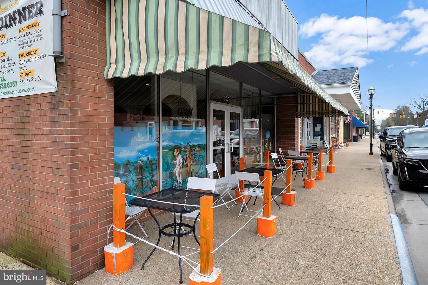 17086 ROLLINS ROAD, BOWLING GREEN, Virginia 22427, 3 Bedrooms Bedrooms, 10 Rooms Rooms,2 BathroomsBathrooms,Residential,For sale,17086 ROLLINS ROAD,VACV2009270 MLS # VACV2009270