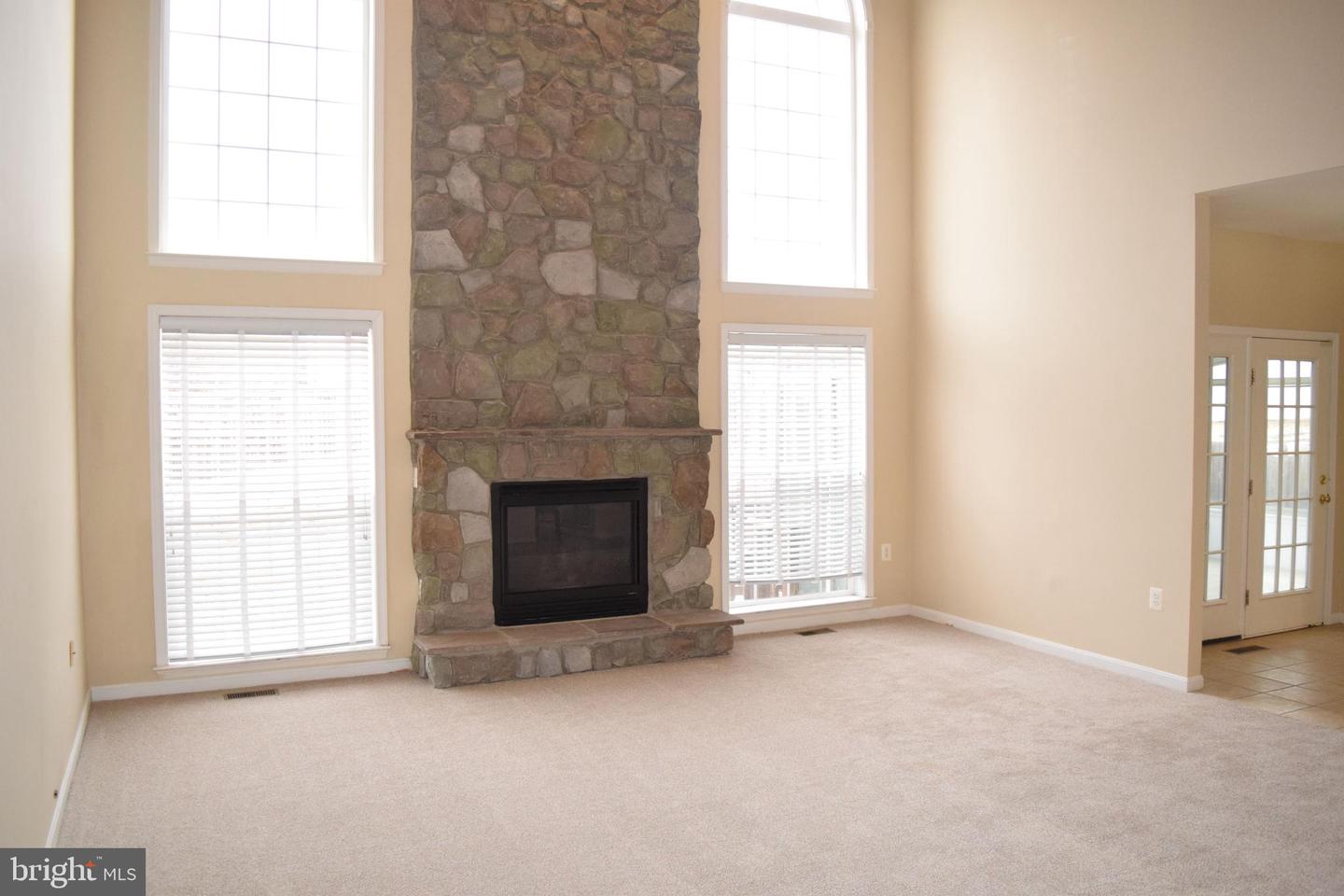 203 LYNNEHAVEN DR, WINCHESTER, Virginia 22602, 5 Bedrooms Bedrooms, ,3 BathroomsBathrooms,Residential,For sale,203 LYNNEHAVEN DR,VAFV2037026 MLS # VAFV2037026