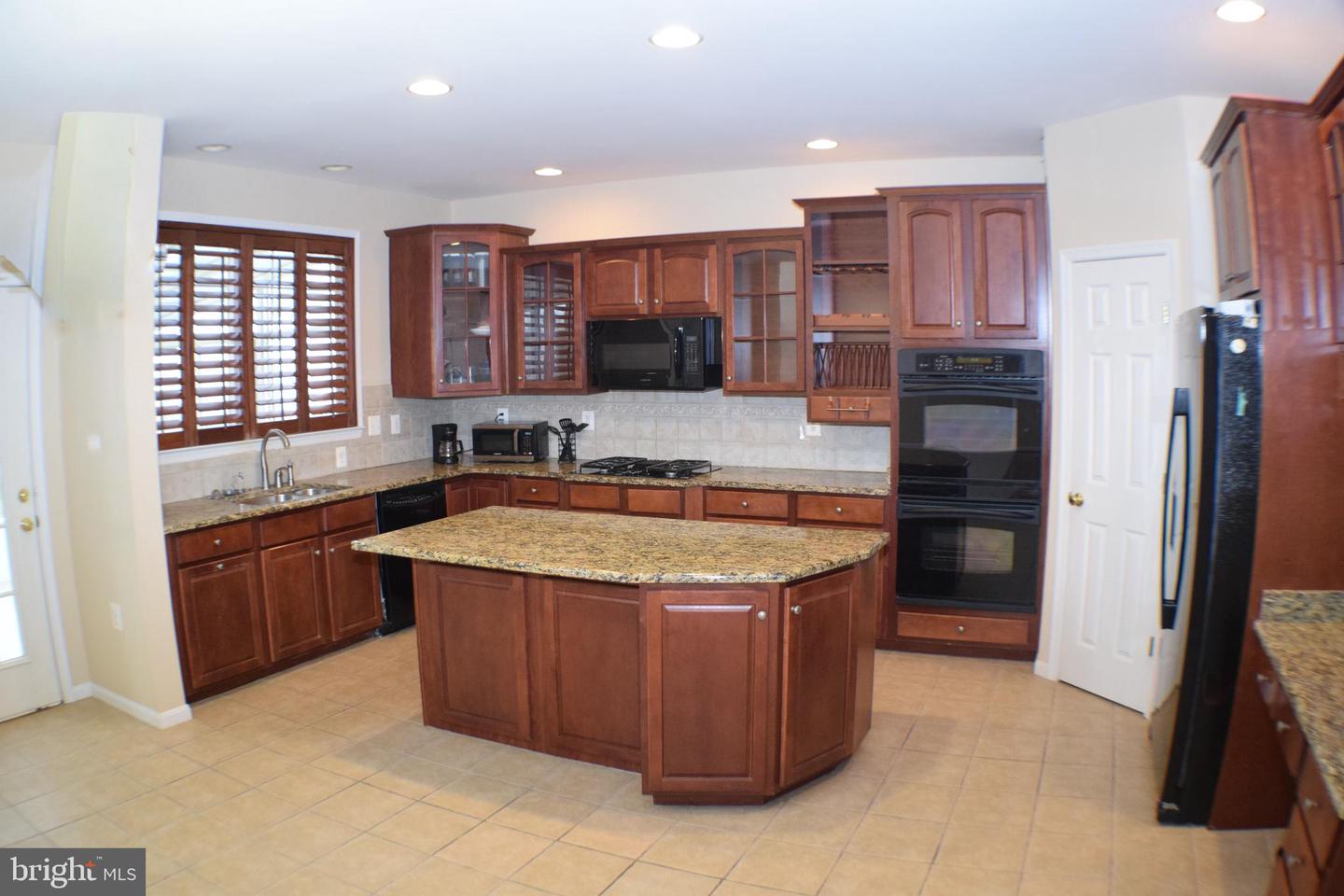 203 LYNNEHAVEN DR, WINCHESTER, Virginia 22602, 5 Bedrooms Bedrooms, ,3 BathroomsBathrooms,Residential,For sale,203 LYNNEHAVEN DR,VAFV2037026 MLS # VAFV2037026