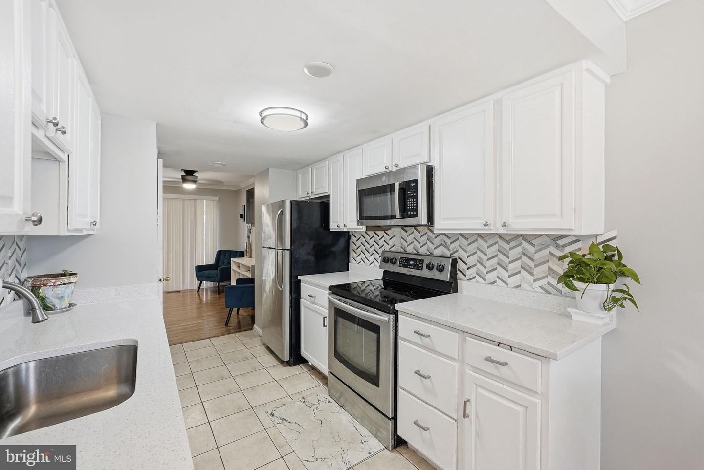 1952 MARINER LN, WOODBRIDGE, Virginia 22192, 3 Bedrooms Bedrooms, 7 Rooms Rooms,3 BathroomsBathrooms,Residential,For sale,1952 MARINER LN,VAPW2106216 MLS # VAPW2106216