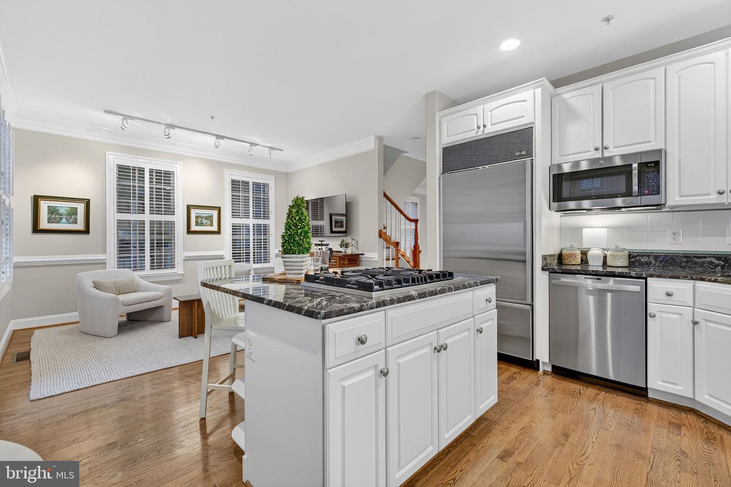 16 WHARF ST, ALEXANDRIA, Virginia 22314, 3 Bedrooms Bedrooms, ,3 BathroomsBathrooms,Residential,For sale,16 WHARF ST,VAAX2051832 MLS # VAAX2051832