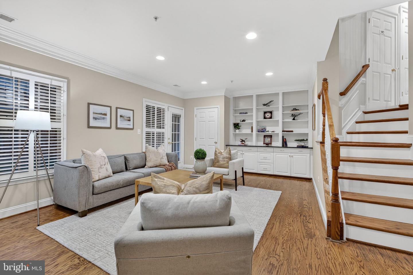 16 WHARF ST, ALEXANDRIA, Virginia 22314, 3 Bedrooms Bedrooms, ,3 BathroomsBathrooms,Residential,For sale,16 WHARF ST,VAAX2051832 MLS # VAAX2051832